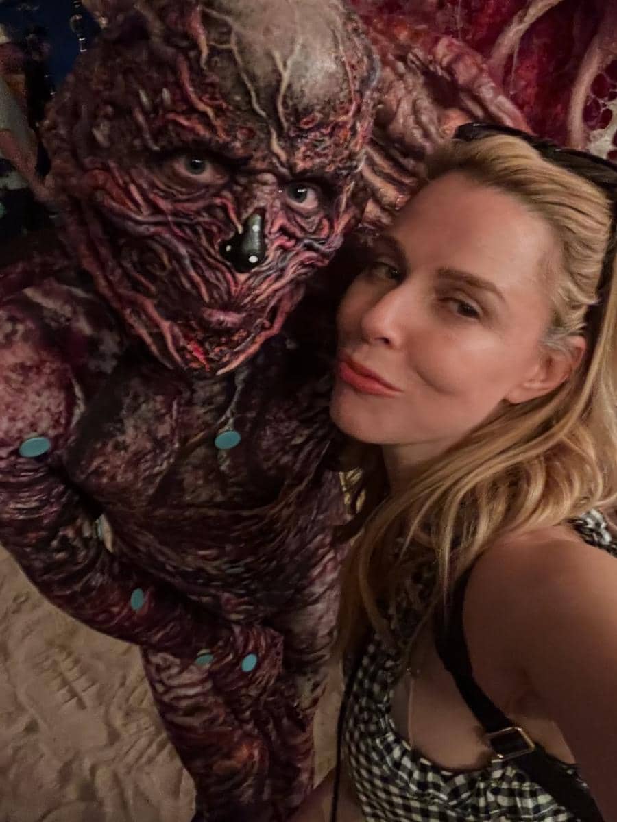 potret behind the scenes Stranger Things