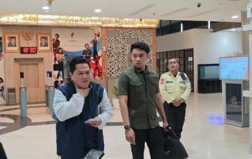 Erick Thohir Bungkam Ditanya Isu Olahraga: Baru Ngantor Sehari