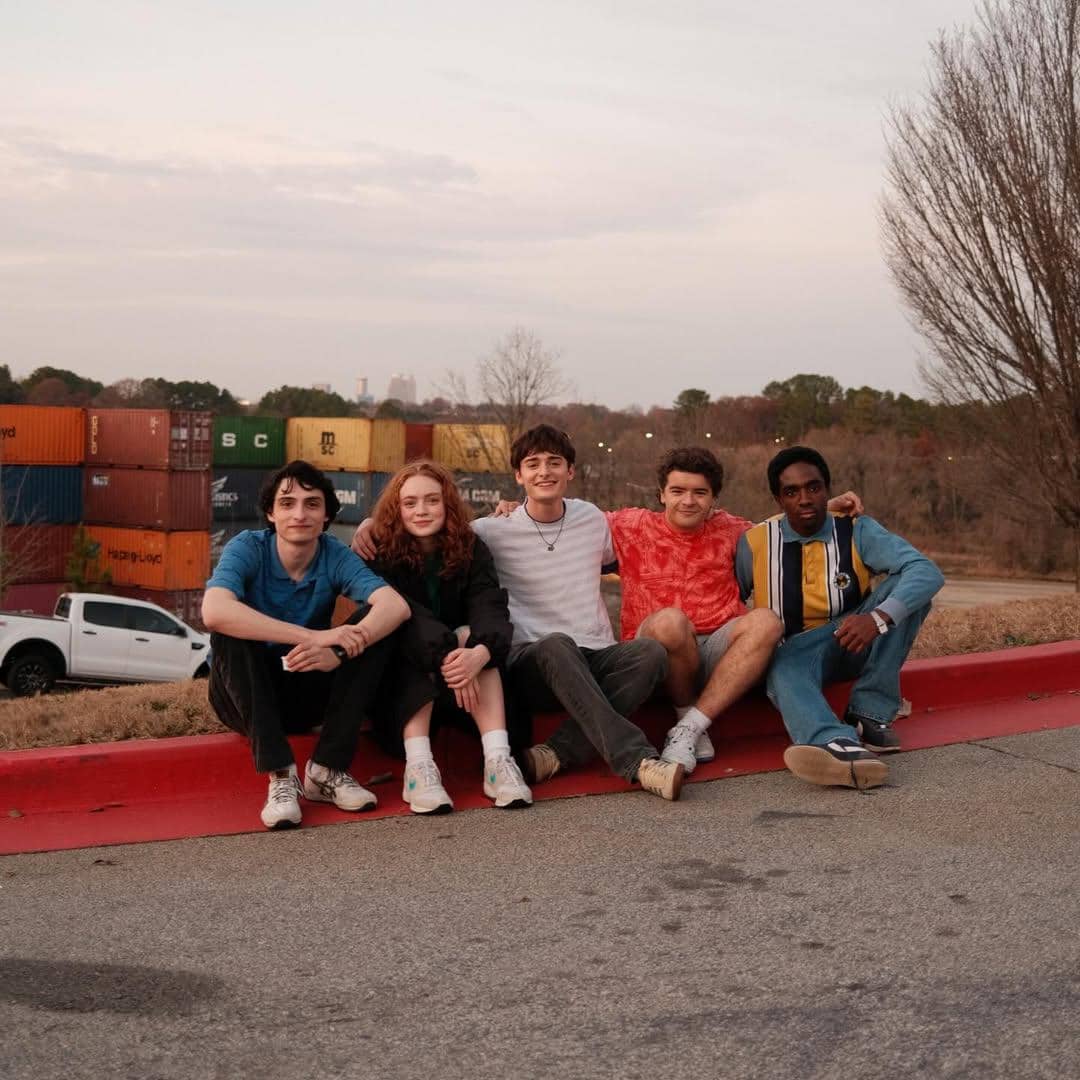 potret behind the scenes Stranger Things