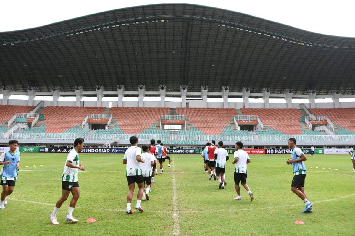 Skuat PSMS saat berlatih di Stadion Pakansari Bogor jelang laga kontra Persikad, Sabtu (3/1/2026) (dok.PSMS)