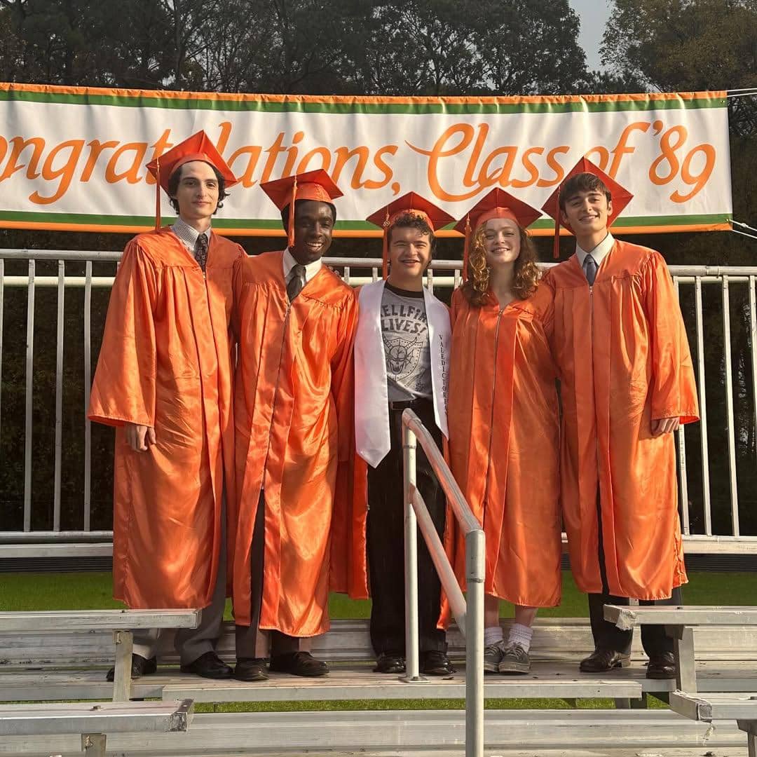 potret behind the scenes Stranger Things