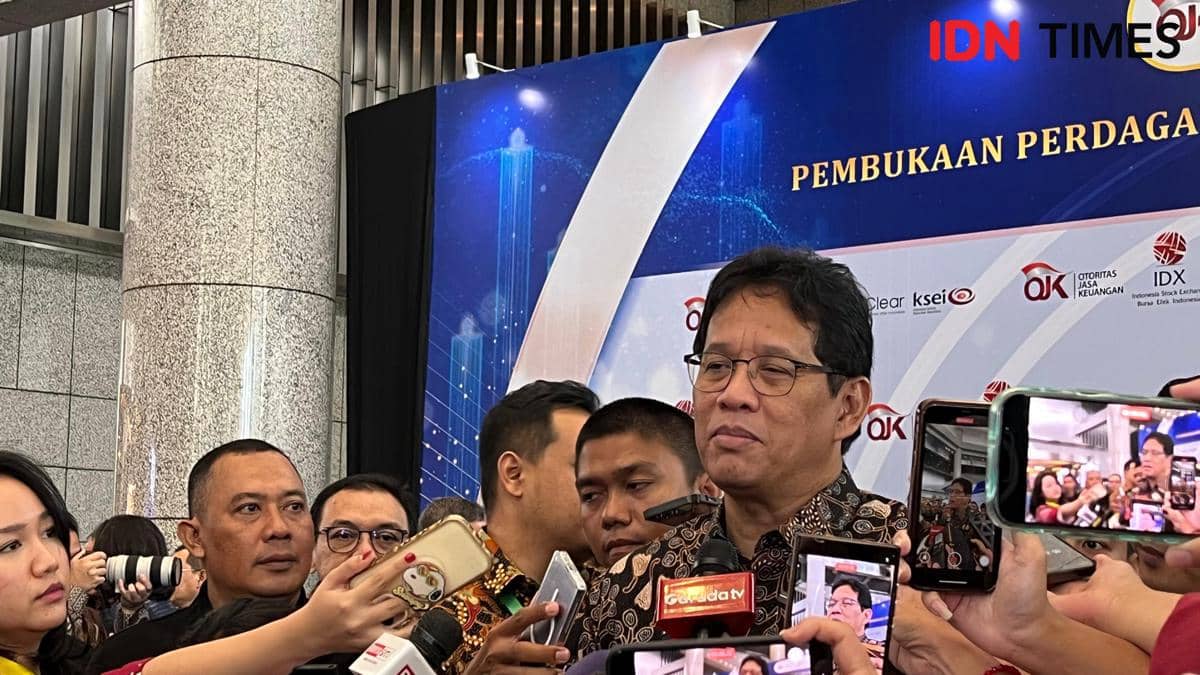 Menteri Keuangan Purbaya Yudhi Sadewa di Gedung BEI 