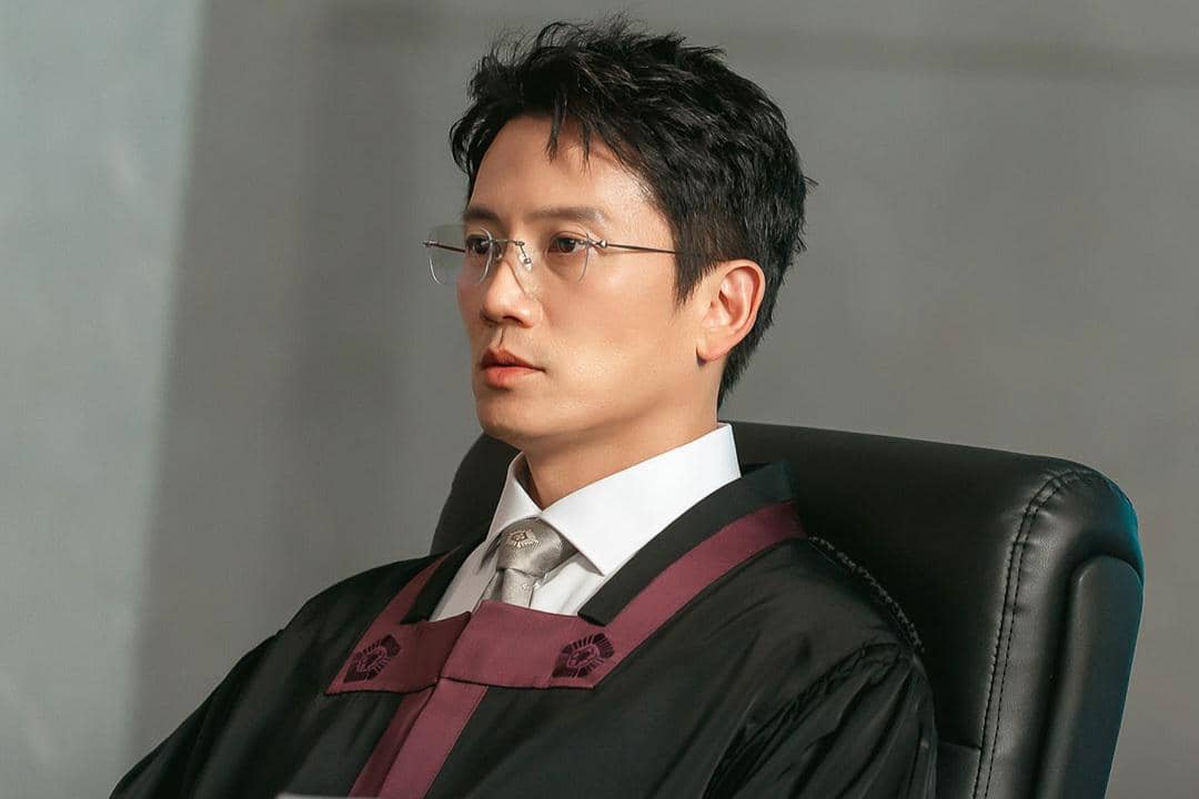 still cuts Ji Sung di The Judge Returns.