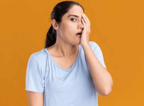 5 Tanda Seseorang Kurang Nyaman, dari Gestur Tubuh hingga Gerakan Tangan