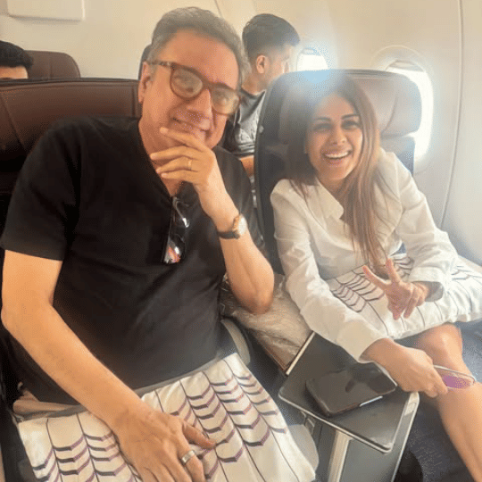 Nia Sharma dan Boman Irani