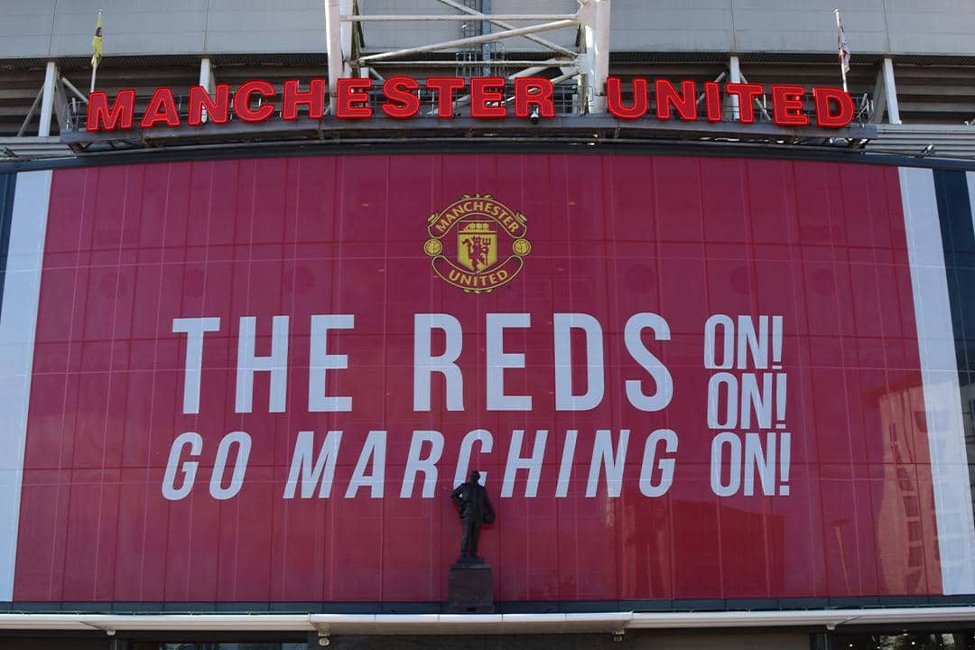 ilustrasi logo Manchester United