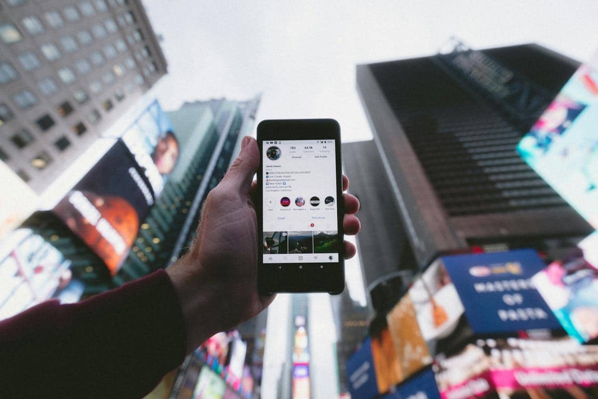 ilustrasi aplikasi Instagram