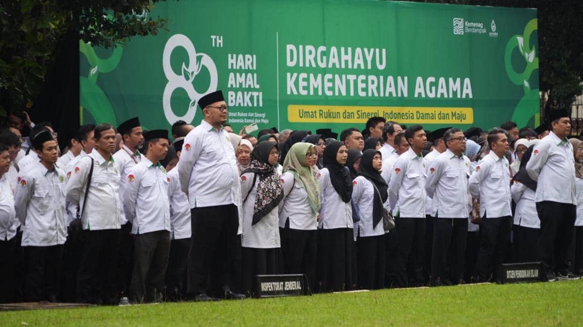 Upacara Peringatan HAB ke-80 di halaman kantor Kemenag, Jakarta, Sabtu (3/1/2026)