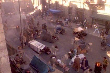 cuplikan adegan dalam Star Trek: Deep Space Nine (Past Tense—Part 1)