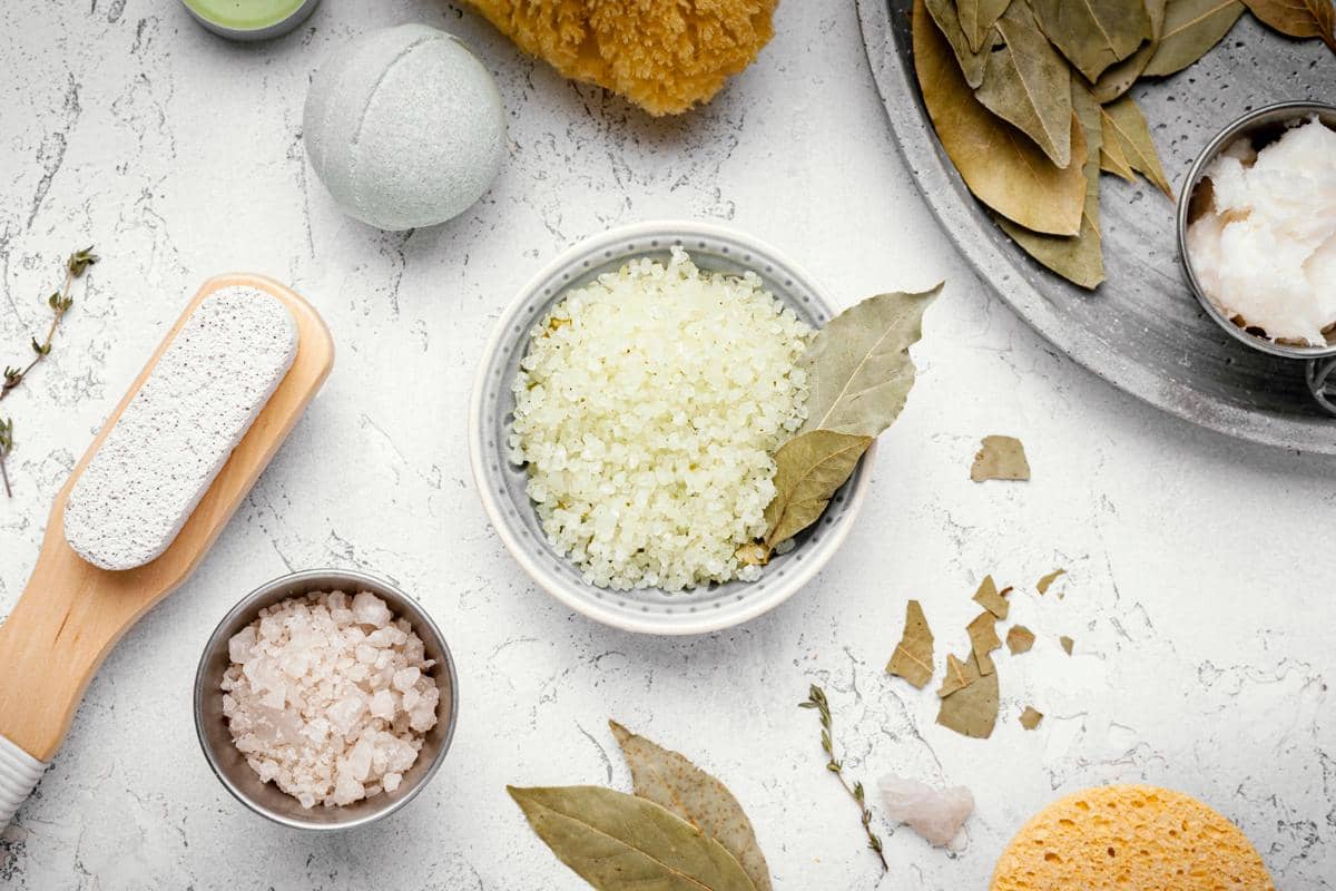 ilustrasi bath salt eucalyptus