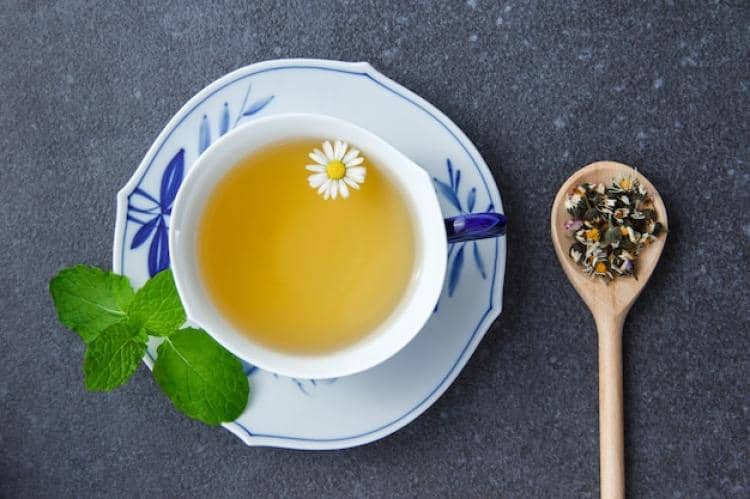 ilustrasi teh chamomile