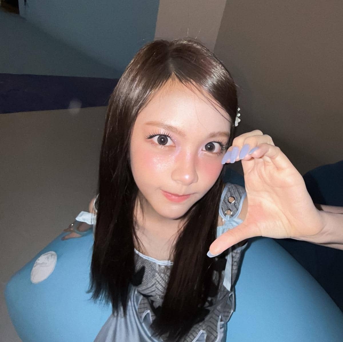 inspirasi makeup remaja Carmen Hearts2Hearts