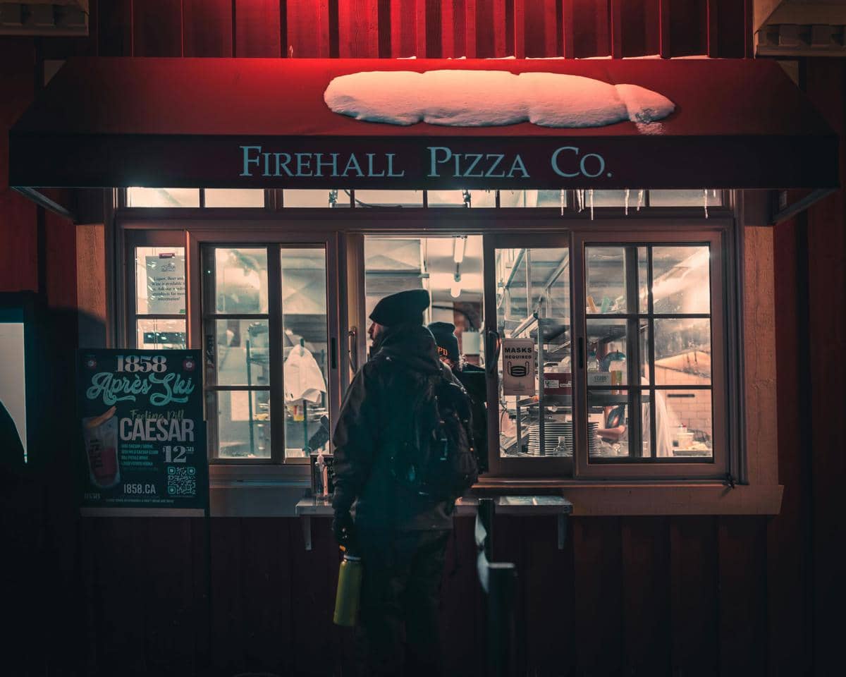 ilustrasi bisnis pizza