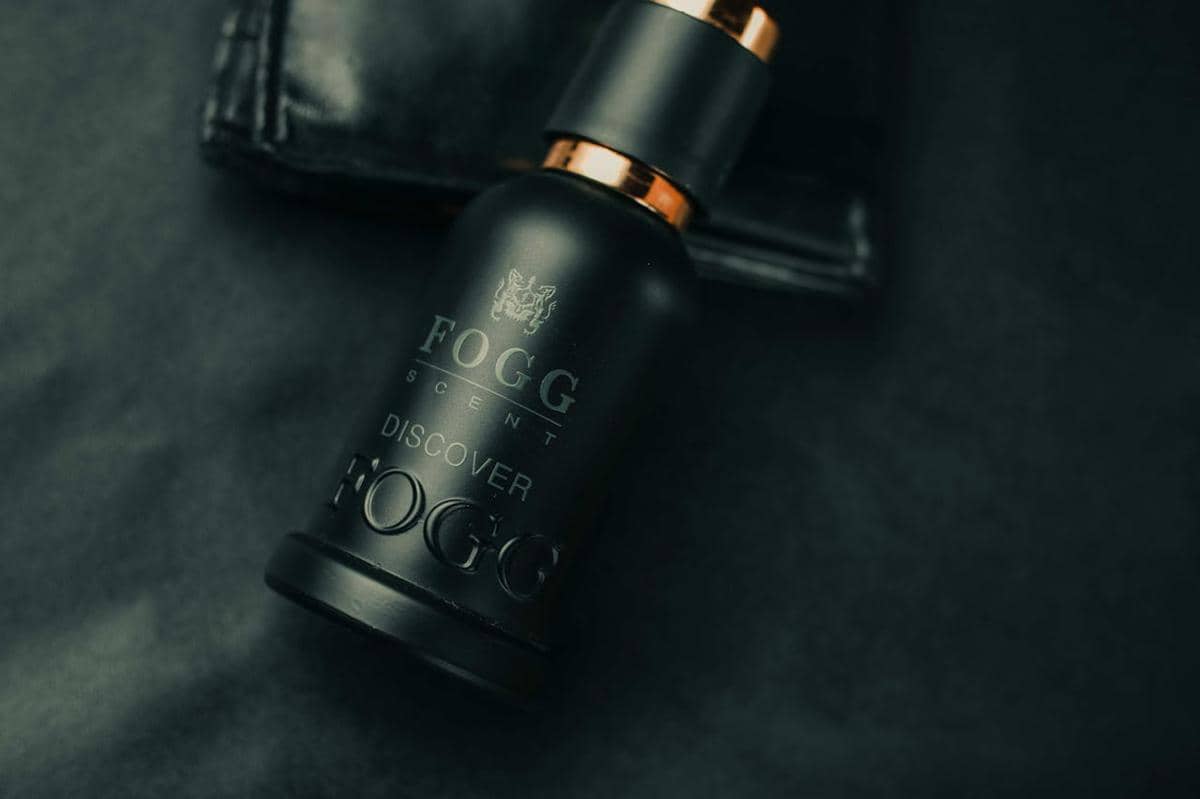 ilustrasi parfum pria