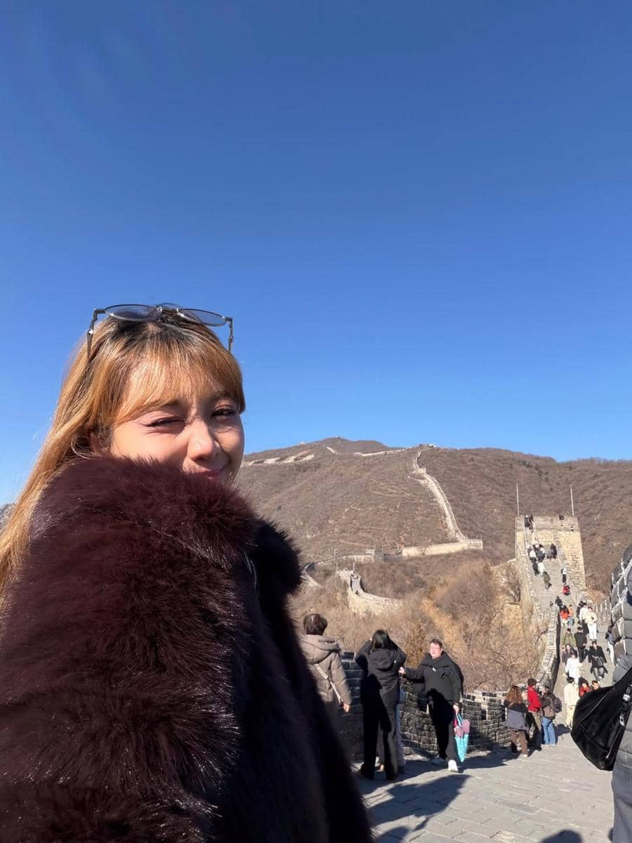 Ghea Indrawari mengunjungi tempat populer di Beijing.