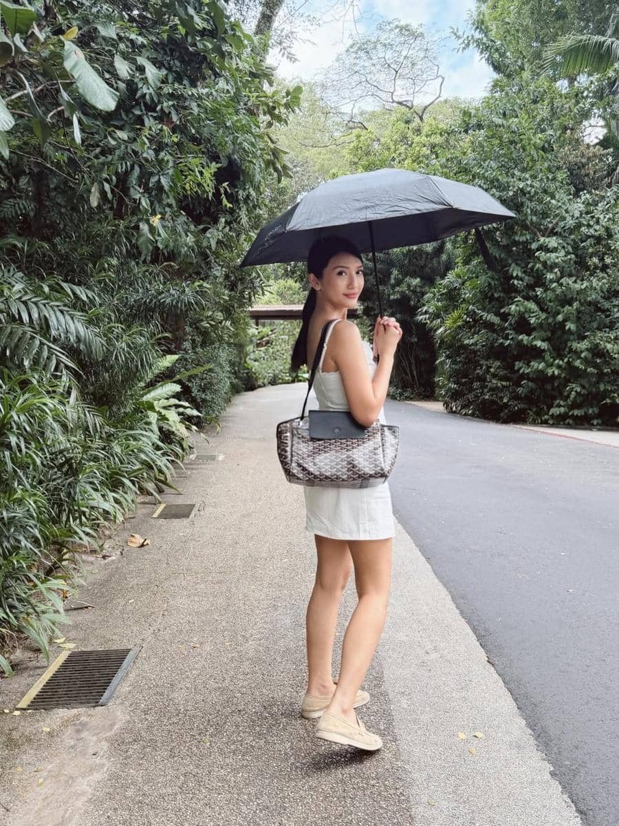 Keluarga Anissa Aziza ke Singapore Zoo.