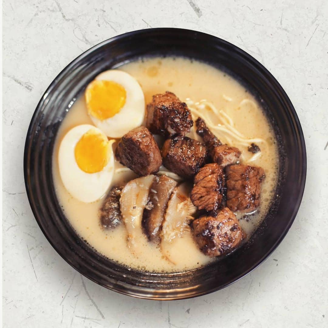 salah satu sajian ramen di Golden Geisha Ramen 