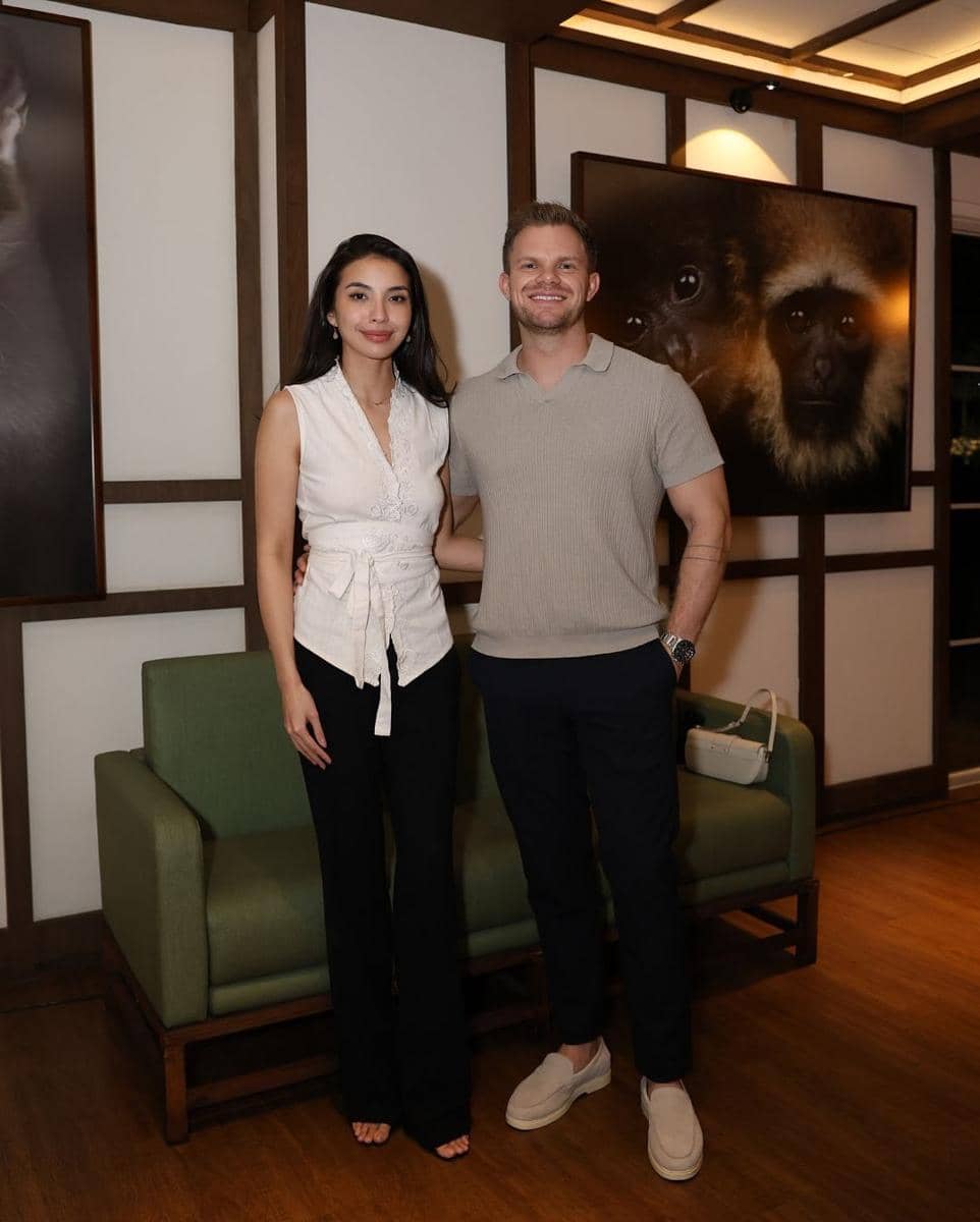 Manohara dan Kristian Hansen 