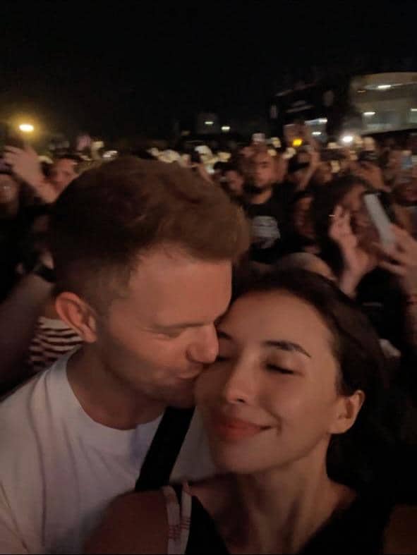 Manohara dan Kristian Hansen 