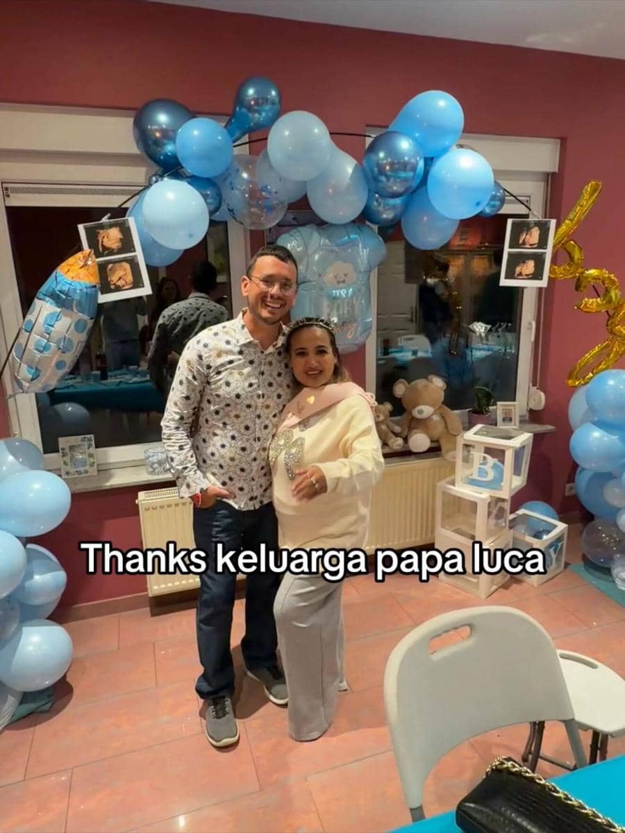 Perayaan 7 Bulan Kehamilan Lina Mukherjee (instagram.com/lilulinamukherjee)