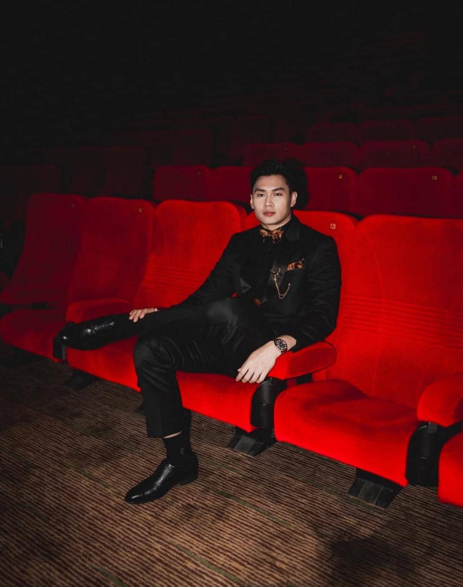 Bokolono film janur ireng