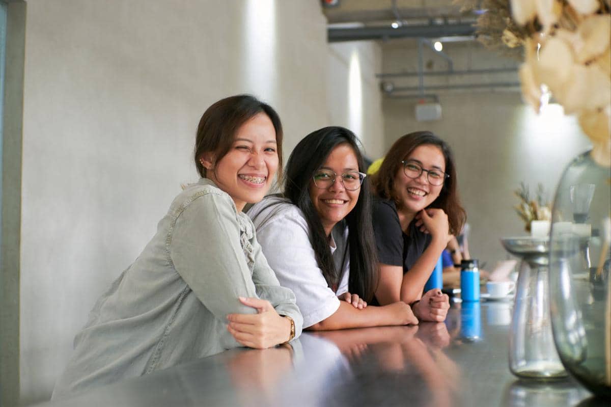 ilustrasi teman kerja