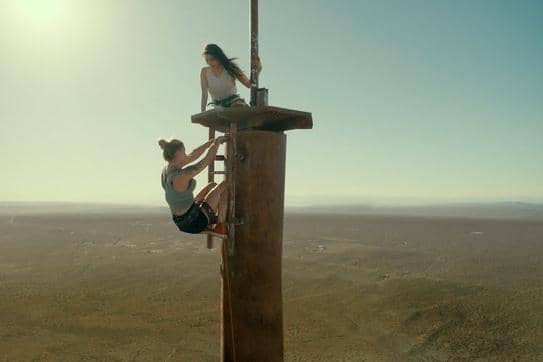 cuplikan film "Fall"