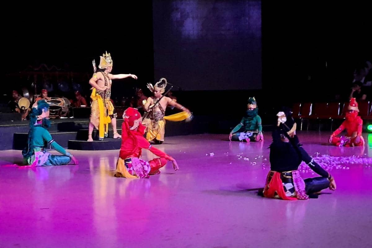 Pertunjukan Ramayana Ballet Prambanan