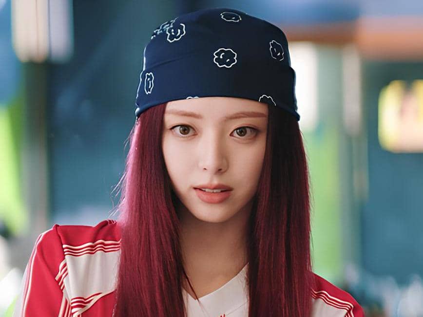 Still cut Yuna ITZY di drama Undercover Miss Hong