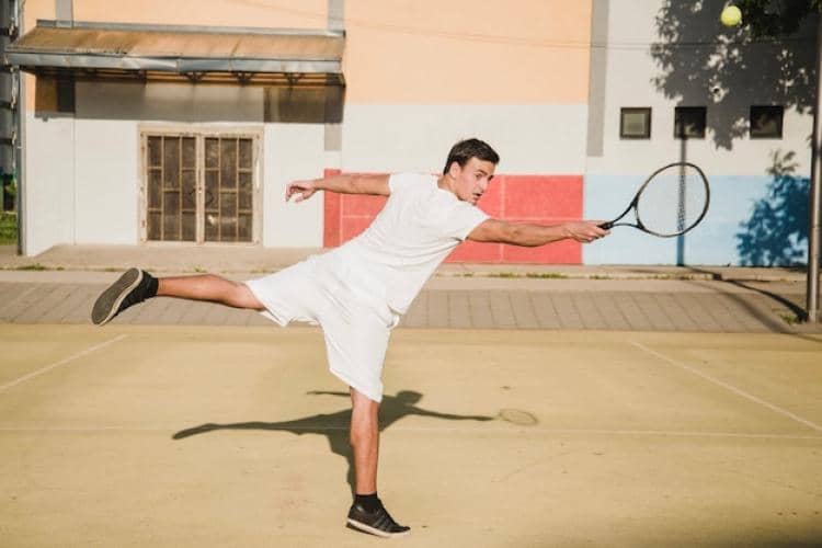 ilustrasi pria bermain tenis