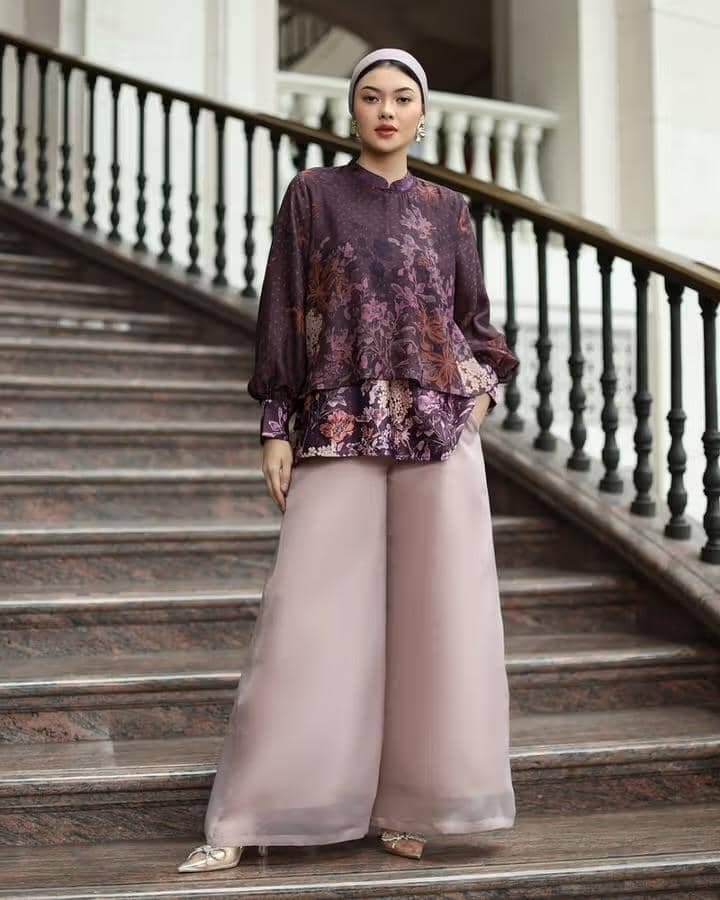 potret ide outfit pakai one set ala Marella