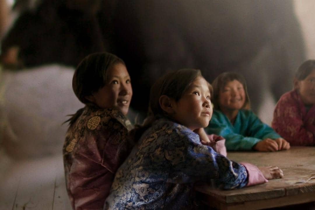 Lunana: A Yak in the Classroom