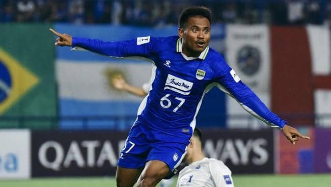 Persik Kediri dan Persib Bandung berbagi angka lewat skor 1-1 pada pekan ke-16 Super League 2025/2026 di Stadion Brawijaya, Senin (5/1)