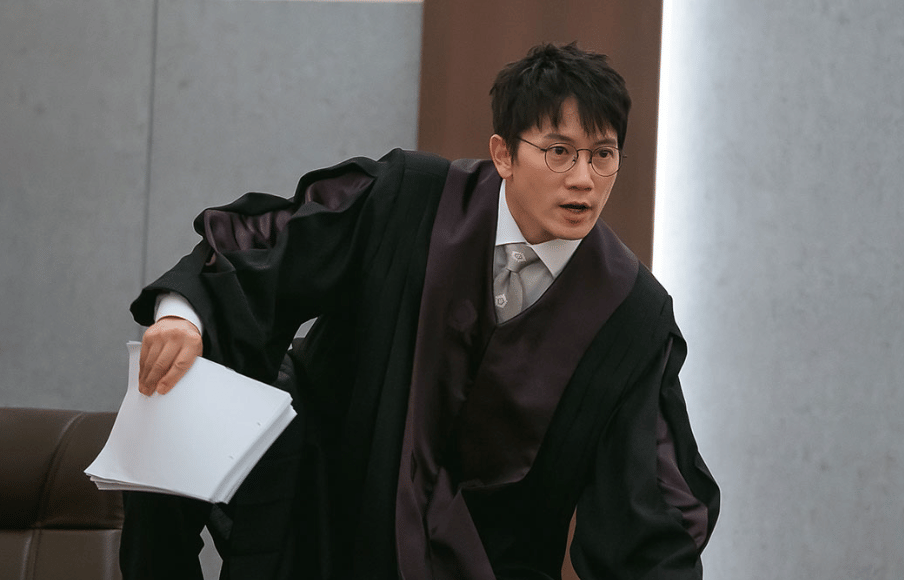 Cuplikan drama Korea The Judge Returns