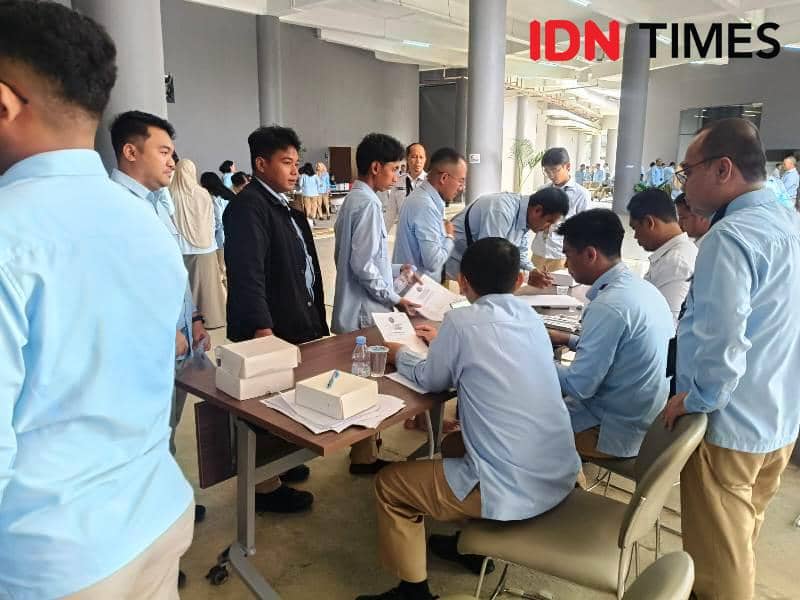 Pegawai OIKN antri tes urine narkotika 