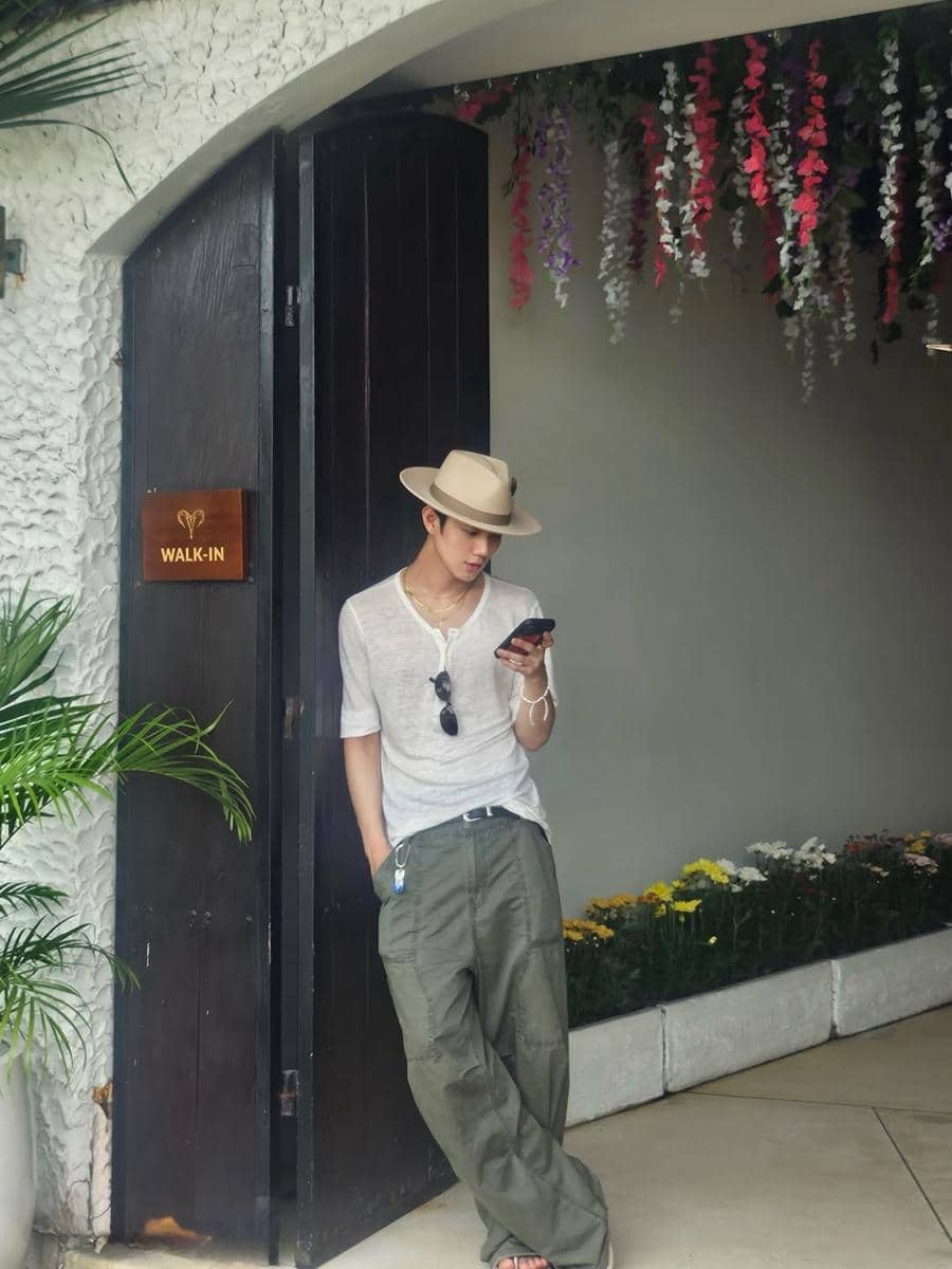 potret Intak P1Harmony liburan ke Bali