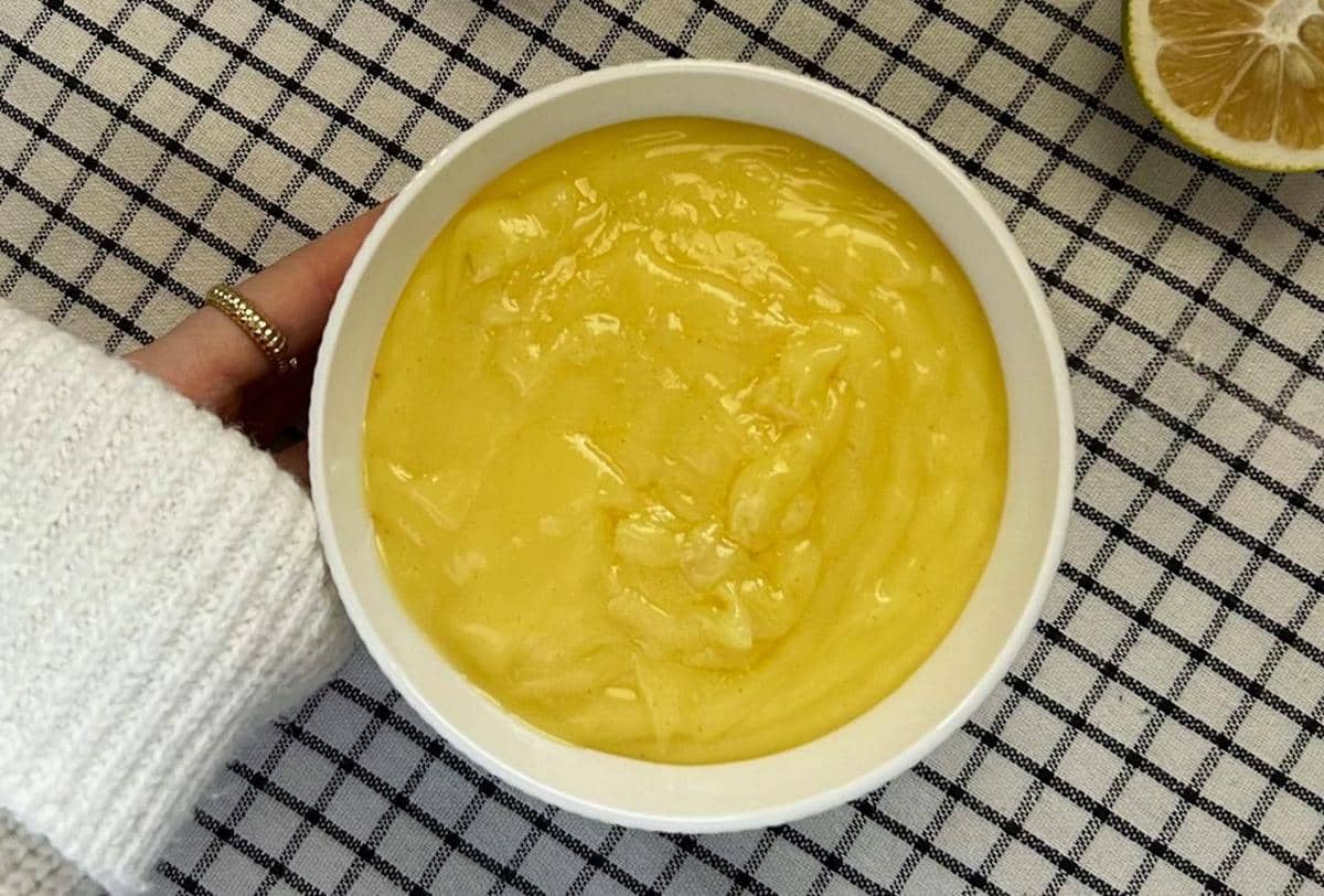 ilustrasi garlic cheese sauce