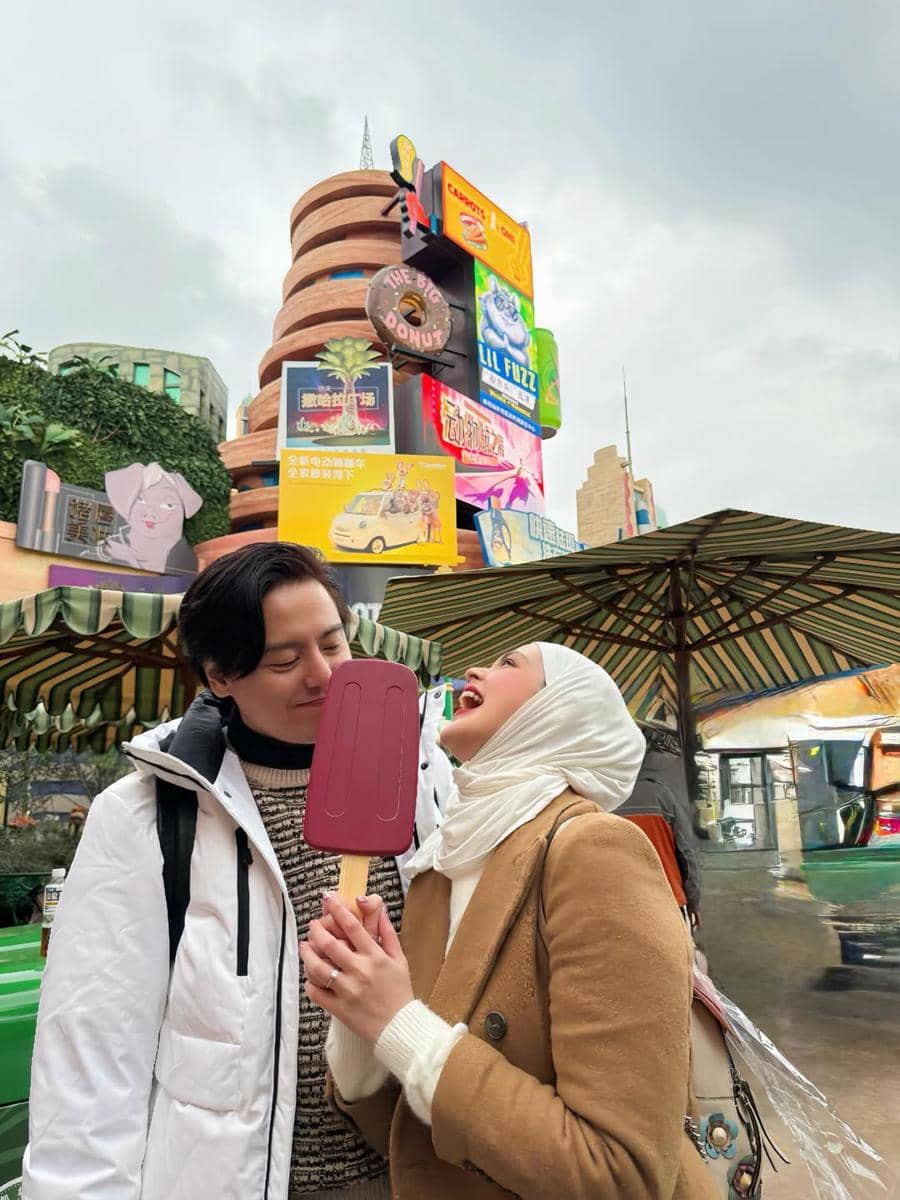 Keluarga Cut Meyriska liburan ke Zootopia Land