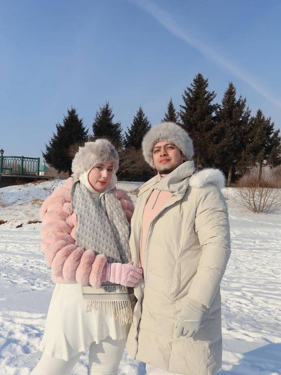 Tasyi Athasyia dan suami rayakan anniversary di Kota Harbin.