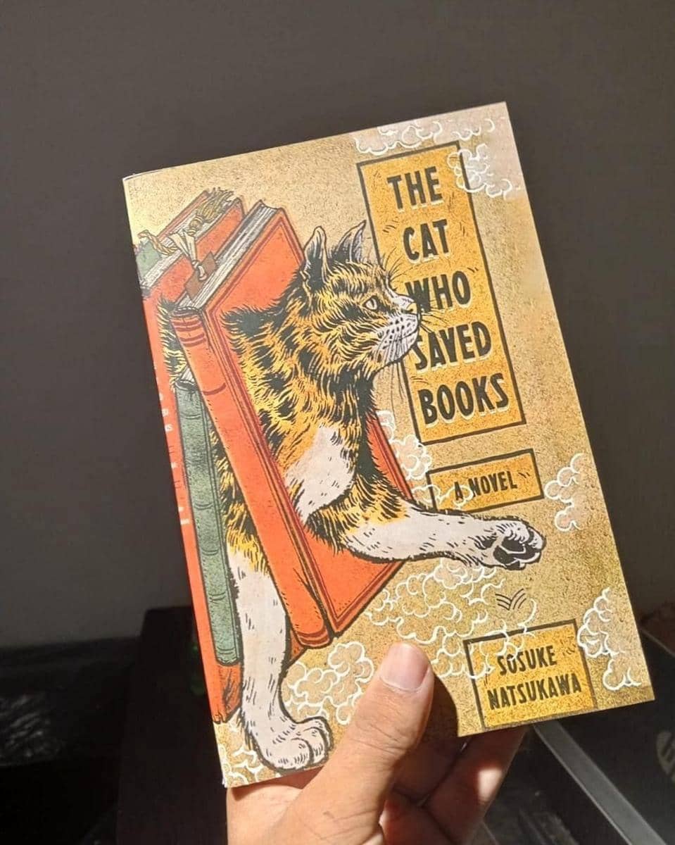 Buku The Cat Who Saved Books