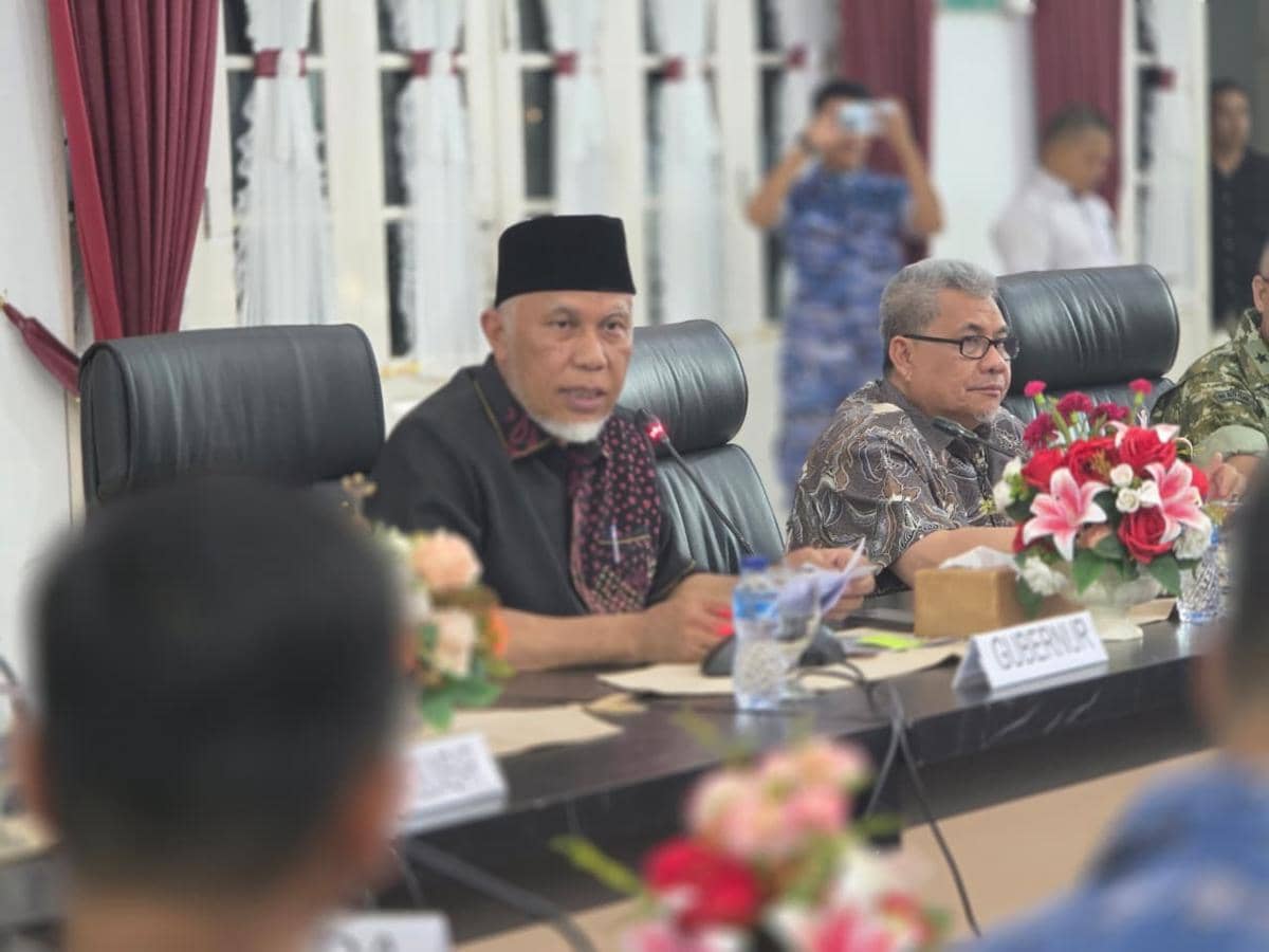 Gubernur Mahyeldi saat pertemuan lintas instansi (Foto: Humas)