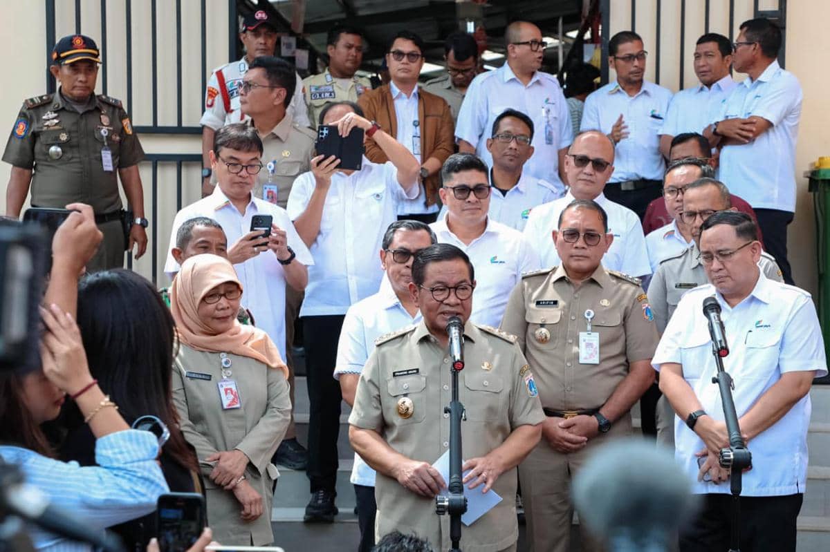 Gubernur DKI Jakarta, Pramono Anung, meresmikan Pasar Kombongan di Kemayoran