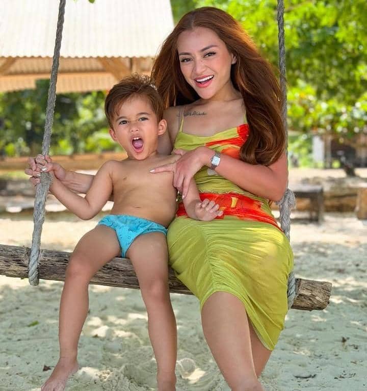 Nathalie Holscher liburan di Lampung