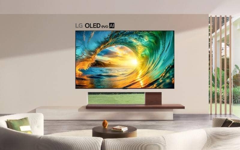 LG OLED evo W6 Wallpaper TV