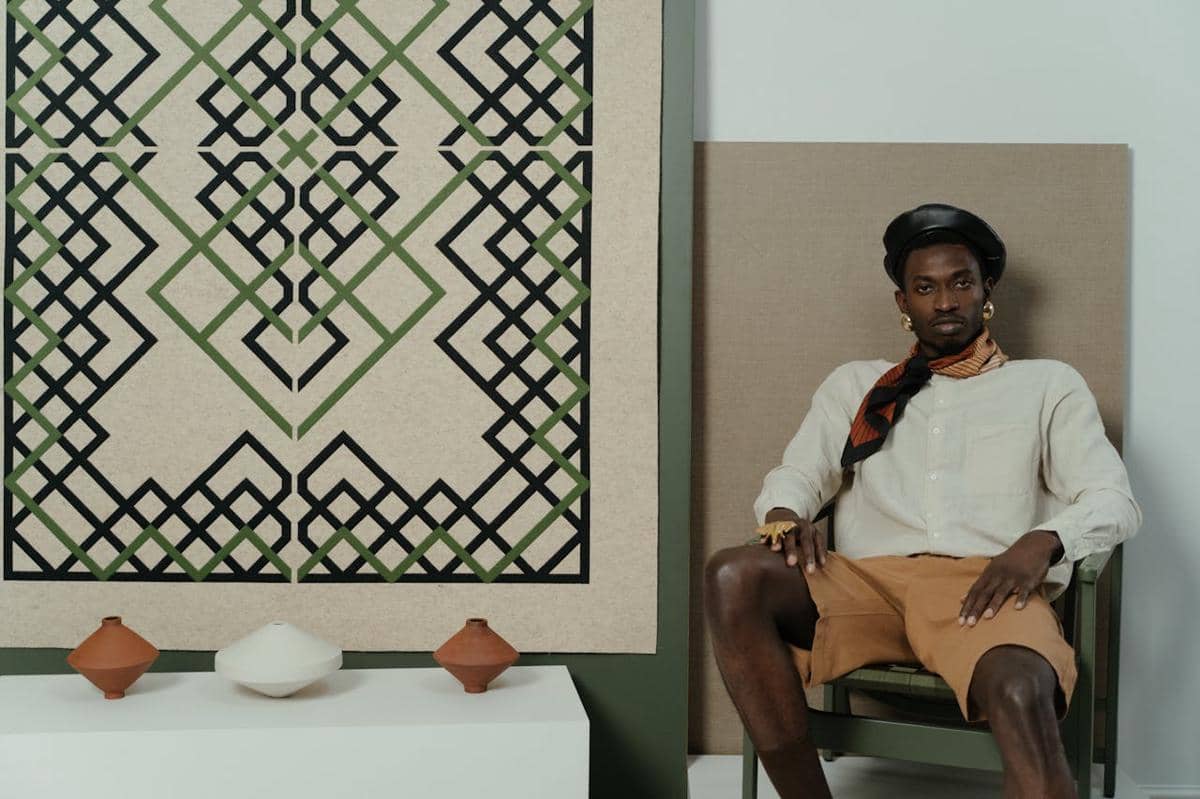 ilustrasi celana pendek pada pria