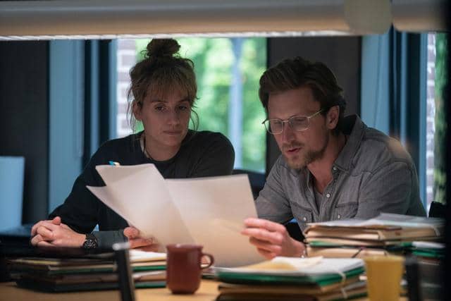 adegan dalam serial The Chesnut Man 