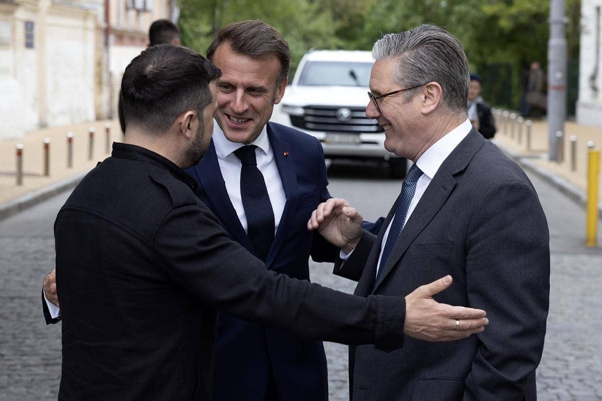 Presiden Ukraina, Volodymyr Zelenskyy, Presiden Prancis, Emmanuel Macron dan PM Inggris Keir Starmer