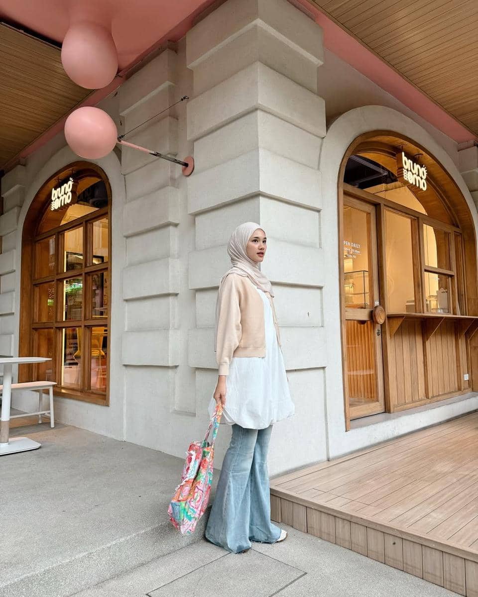 referensi padu padan cardigan ala Rania Sukandari