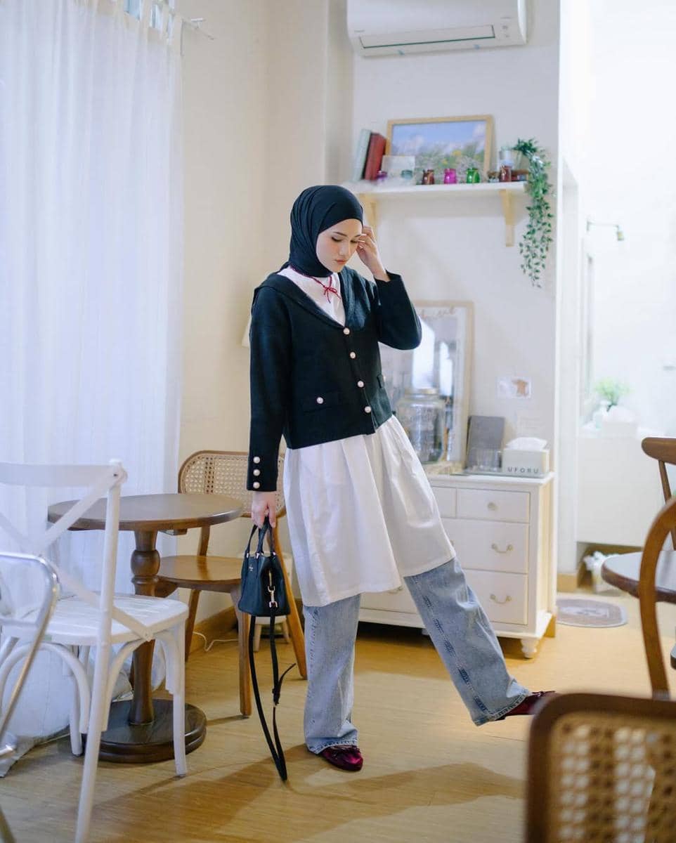 referensi padu padan cardigan ala Rania Sukandari