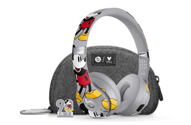 ilustrasi Beats Solo3 edisi Mickey Mouse 2018